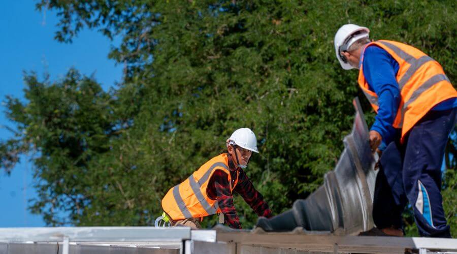 Professional residential roofers in Scio, OR
